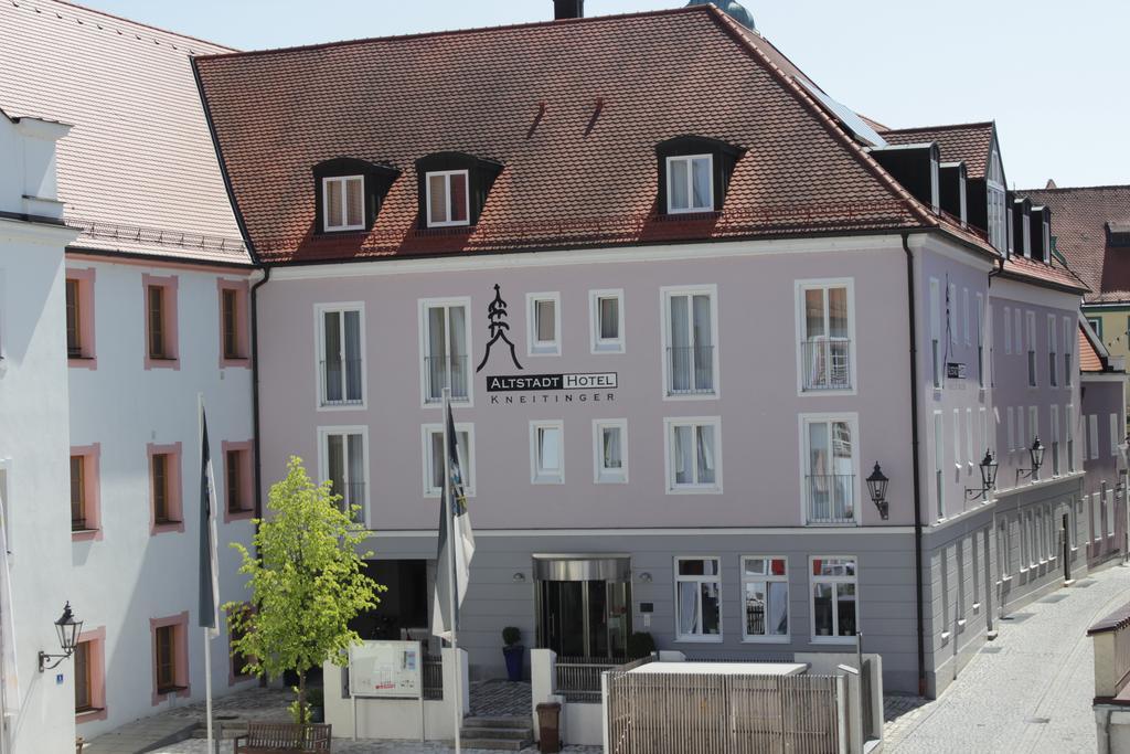 Altstadthotel Kneitinger, آبنسبرغ المظهر الخارجي الصورة